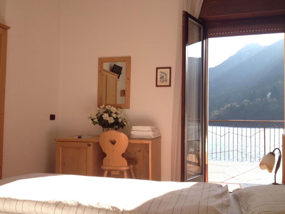 Albergo Mezzolago Ngoại thất bức ảnh